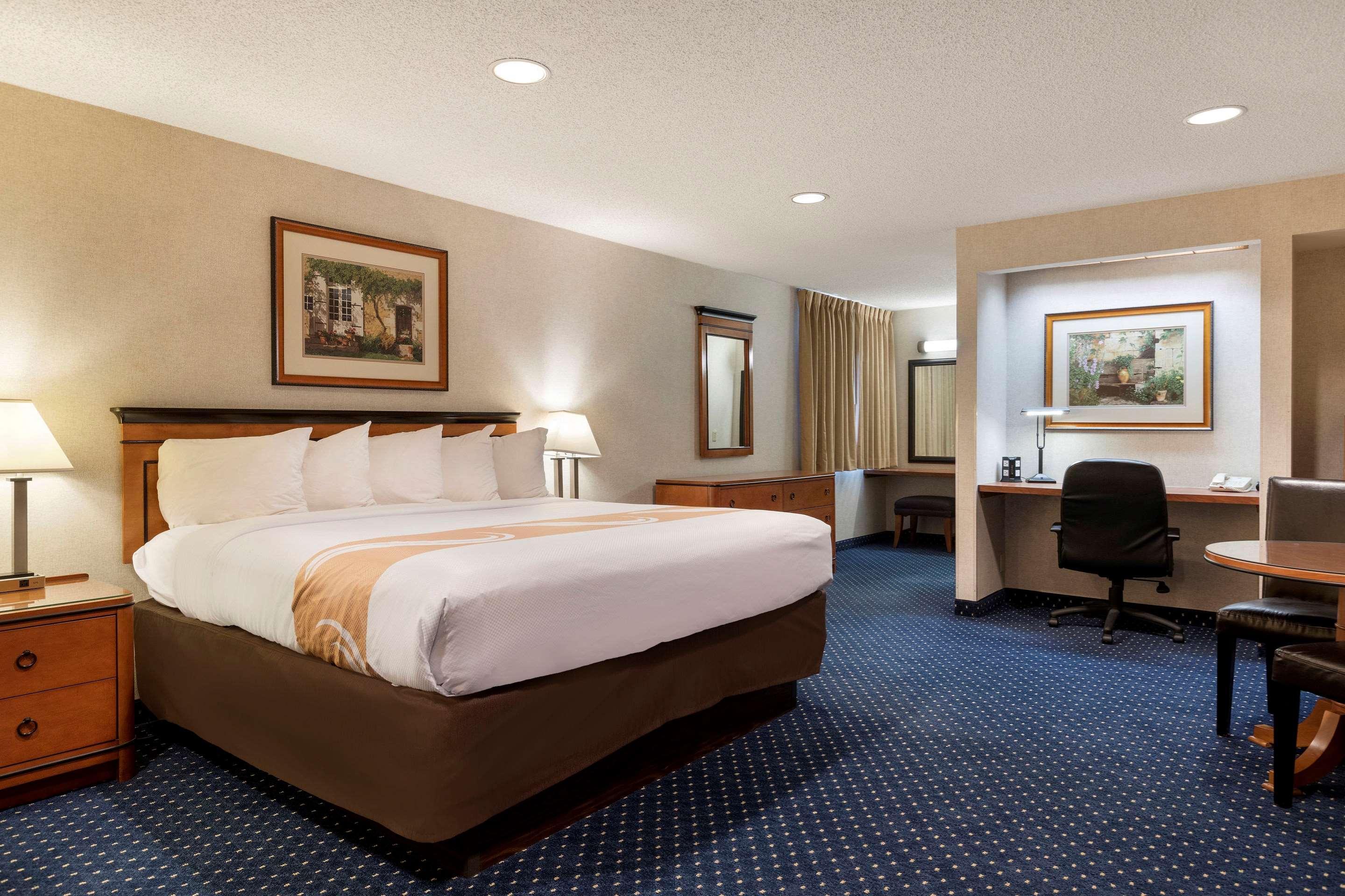 Quality Inn Auburn Hills - Detroit North Exteriör bild